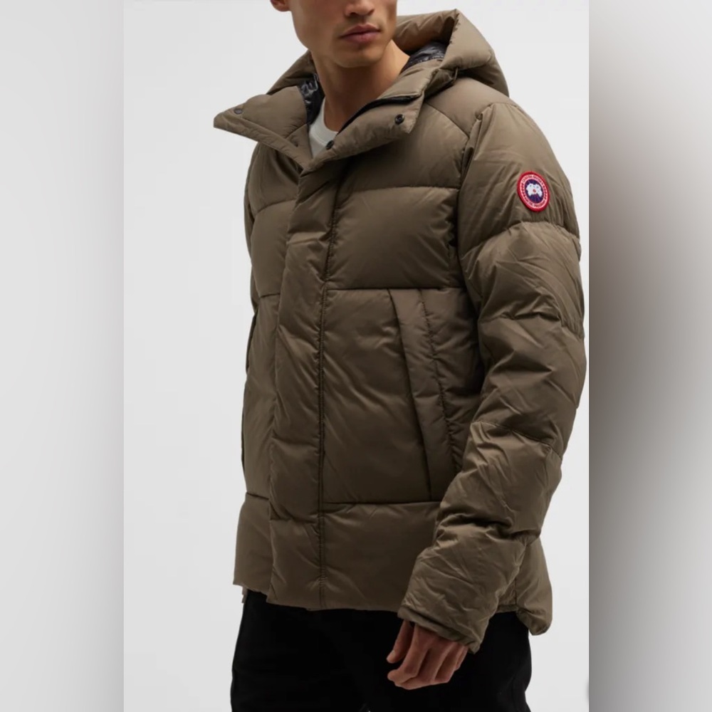 Canada Goose Armstrong Hoody Puffer Jacket
